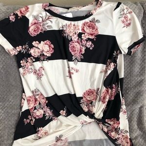 NWT Viamor stripe pink floral rose twist knot top